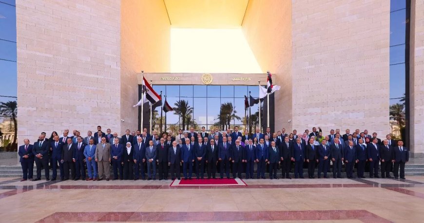 وزيرا الإتصالات والعدل يطلقان عددا من المشروعات القومية