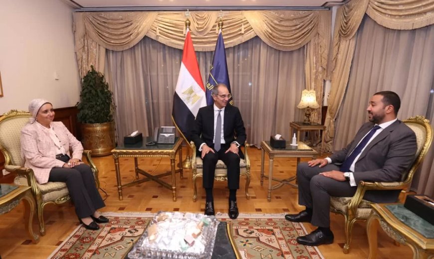 المهندس/ تامر المهدى رئيس جديد للمصرية للاتصالات   وزير الاتصالات  يستقبل لبنى هلال رئيس مجلس إدارة الشركة والرئيس الجديد