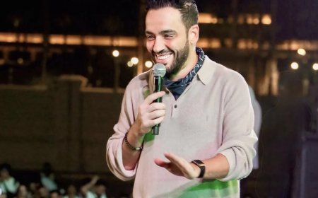 رامى جمال يشعل حفل الاسكندرية وسط هتافات وتصفيق حار