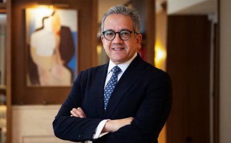 القاهرة السينمائي يهنئ الدكتور خالد العناني لفوزه بمنصب مدير عام اليونسكو