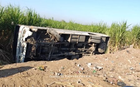 انقلاب أتوبيس عمال تابع لشركة مصر للألومنيوم في قنا وإصابة 20 شخصًا