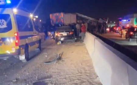 مصرع شخصين وإصابة 42 آخرين في حادث طريق السويس