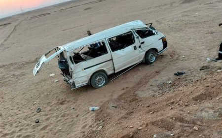إصابة 19 شخصًا في حادث إنقلاب سيارة ميكروباص على طريق أسوان الصحراوي الغربي