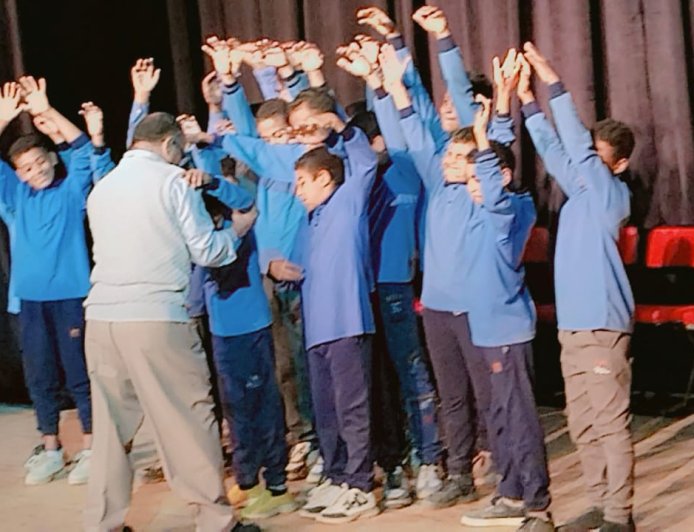 ثقافة الزعيم تناقش "الأثر الجمعى بين المسرح والتراث" ضمن ورش الدراما المسرحية فى الموروث الشعبى بالقصر