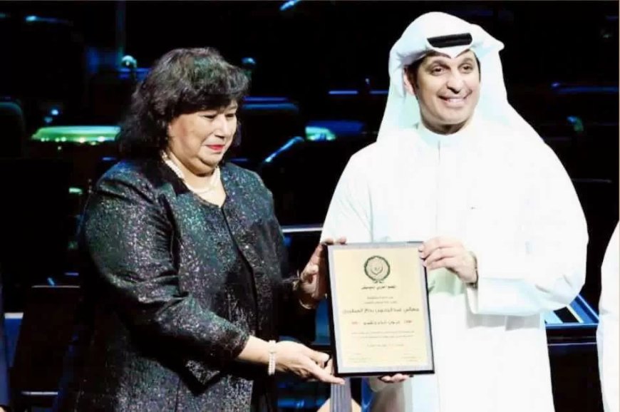 قومي المرأة مهنئا إيناس عبد الدايم لتكريمها فى مهرجان الموسيقى الدولي بالكويت