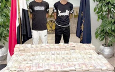 ضبط عاملين بتهمة اختلاس مبالغ مالية من عهدتهما
