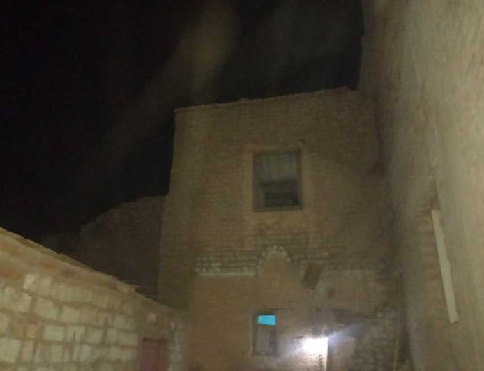 مصرع شقيقتين في انهيار منزل بقنا بعد قدومهما من حفل زفاف في رأس غارب