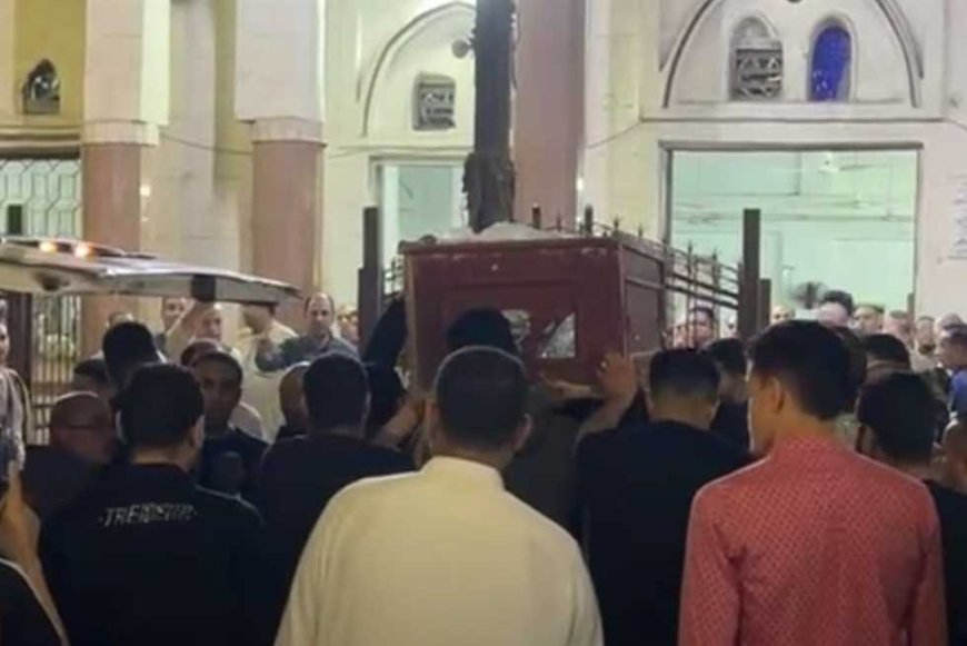 مشاهد حاشدة من جنازة ضحايا حريق شقة شبرا الخيمة في القليوبية (صور)