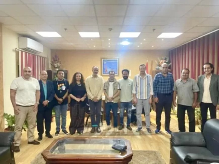 هشام عطوة يعقد اجتماعا مع مديري فرق البيت الفني للمسرح لمناقشة تطوير منظومة العروض المسرحية