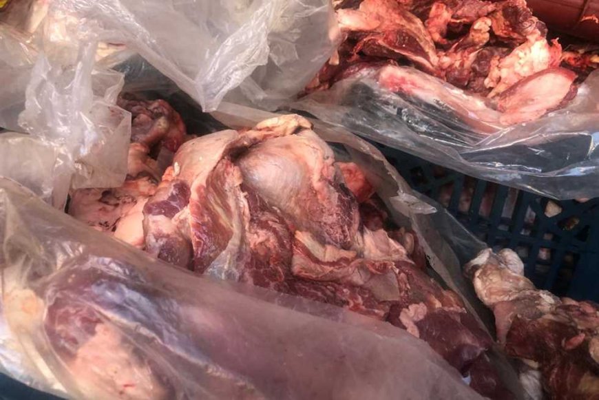 ضبط 100 كيلو لحوم مذبوحة خارج السلخانة بأختام مزورة في بالمنوفية