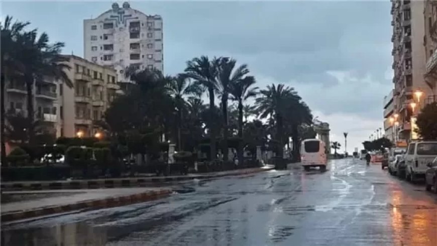 أمطار متوسطة تسبب انقطاع الكهرباء بعدة قرى في قنا