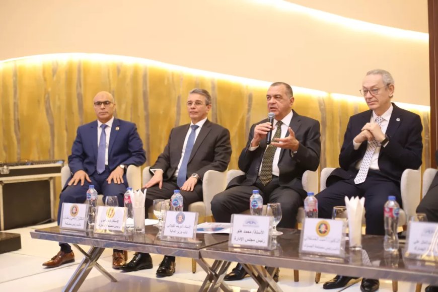 نائب وزير المالية ورئيس مصلحة الجمارك.. يلتقيان أعضاء جمعية رجال الأعمال بالإسكندرية
