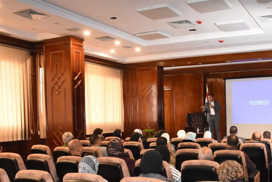 غرفة الجيزة التجارية تعقد ندوة توعوية لتعزيز الصادرات بالحلول الذكية
