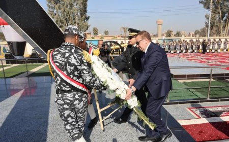 احتفالاً بالذكرى الـ 74.. محافظ المنوفية و مدير الأمن يضعان إكليل الزهور علي النصب التذكاري لشهداء الشرطة