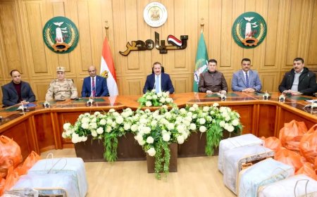 “نصف مليون جنيه” مساعدات مالية و عينية لـ 65 أسرة من الأولى بالرعاية و ذوي الهمم.. بالمنوفية