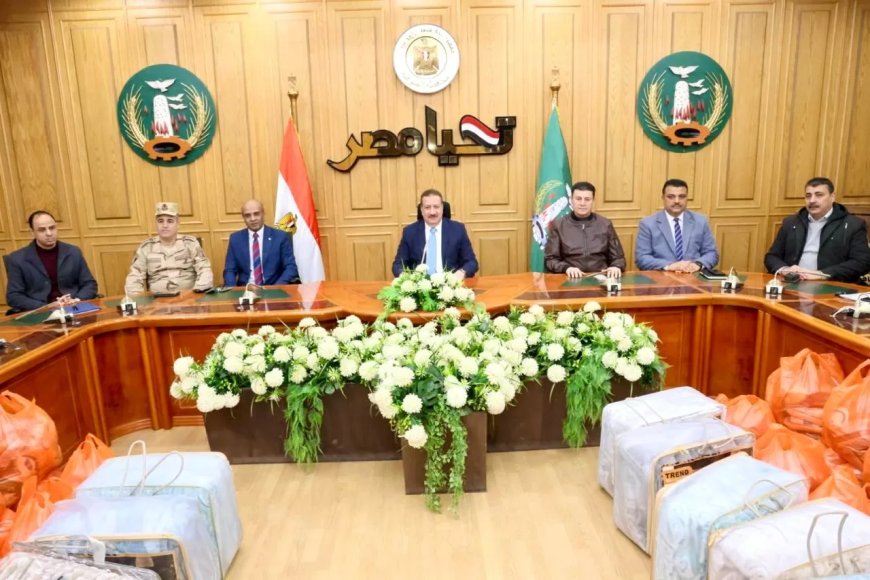 “نصف مليون جنيه” مساعدات مالية و عينية لـ 65 أسرة من الأولى بالرعاية و ذوي الهمم.. بالمنوفية