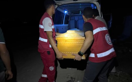 بعد منتصف الليل.. الهلال الأحمر يساند أسر ضحايا حادث الإسماعيلية بالمقابر