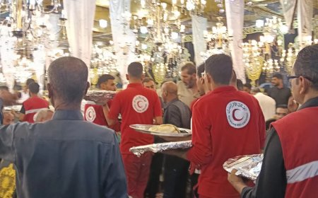 متطوعو الهلال يساندون أسر ضحايا الإسماعيلية في إقامة السرادقات وتقديم الدعم النفسي