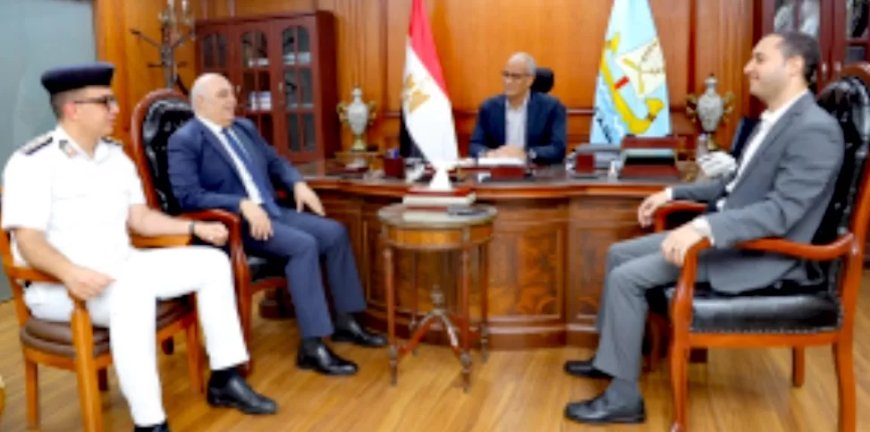 محافظ كفرالشيخ يلتقى  مع مدير المرور الجديد ويؤكد تطوير المنظومة المرورية وتحقيق السيولة بالشوارع على رأس أولويات المرحلة المقبلة